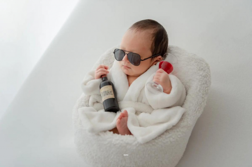 乌鲁木齐宝宝不哭不闹正常吗 乌鲁木齐宝宝不哭不闹正常吗