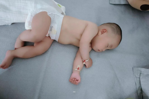 乌鲁木齐孕妇肚脐周围发青
